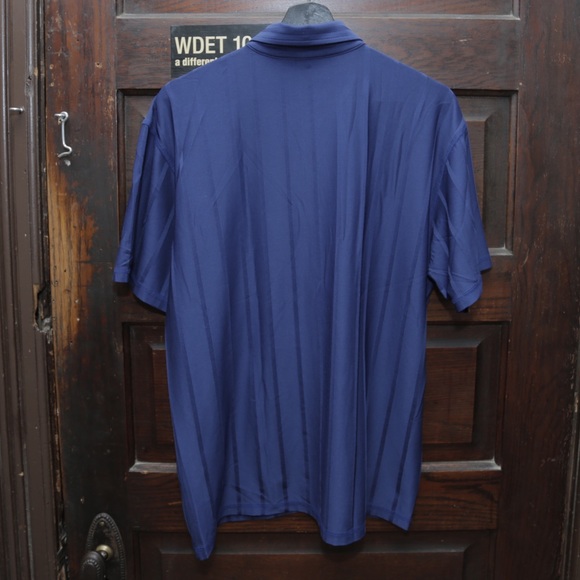 Guess Short Sleeve Button Up - Picture 3 of 3